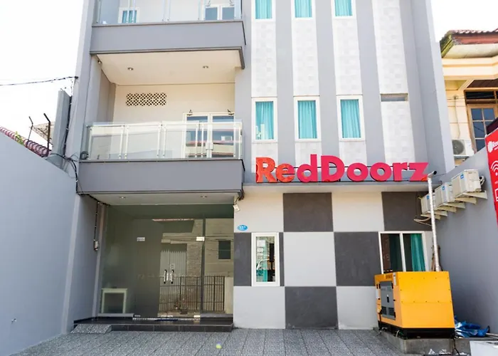 RedDoorz Near Gajah Mada Street Semarang Hotel